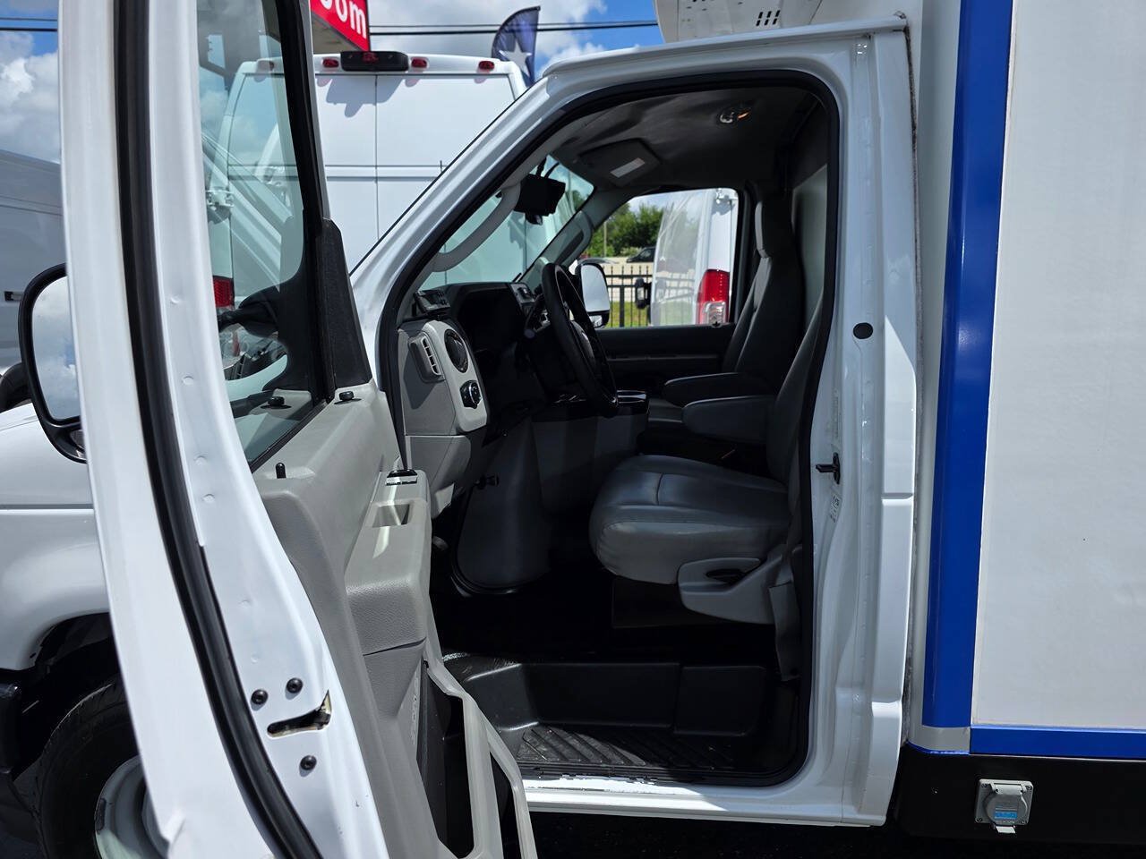 Used 2023 Ford E-350 and Econoline 350 Super Duty w/ Power Windows & Locks Group RWD image 11