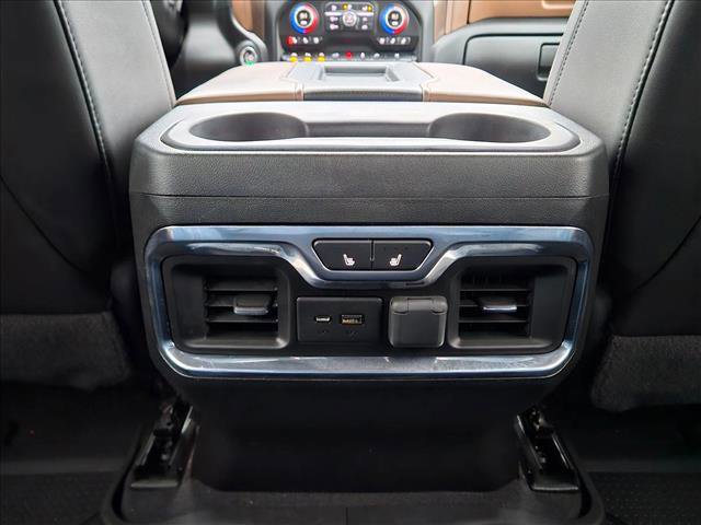 Used 2020 Chevrolet Silverado 1500 High Country w/ Technology Package image 19