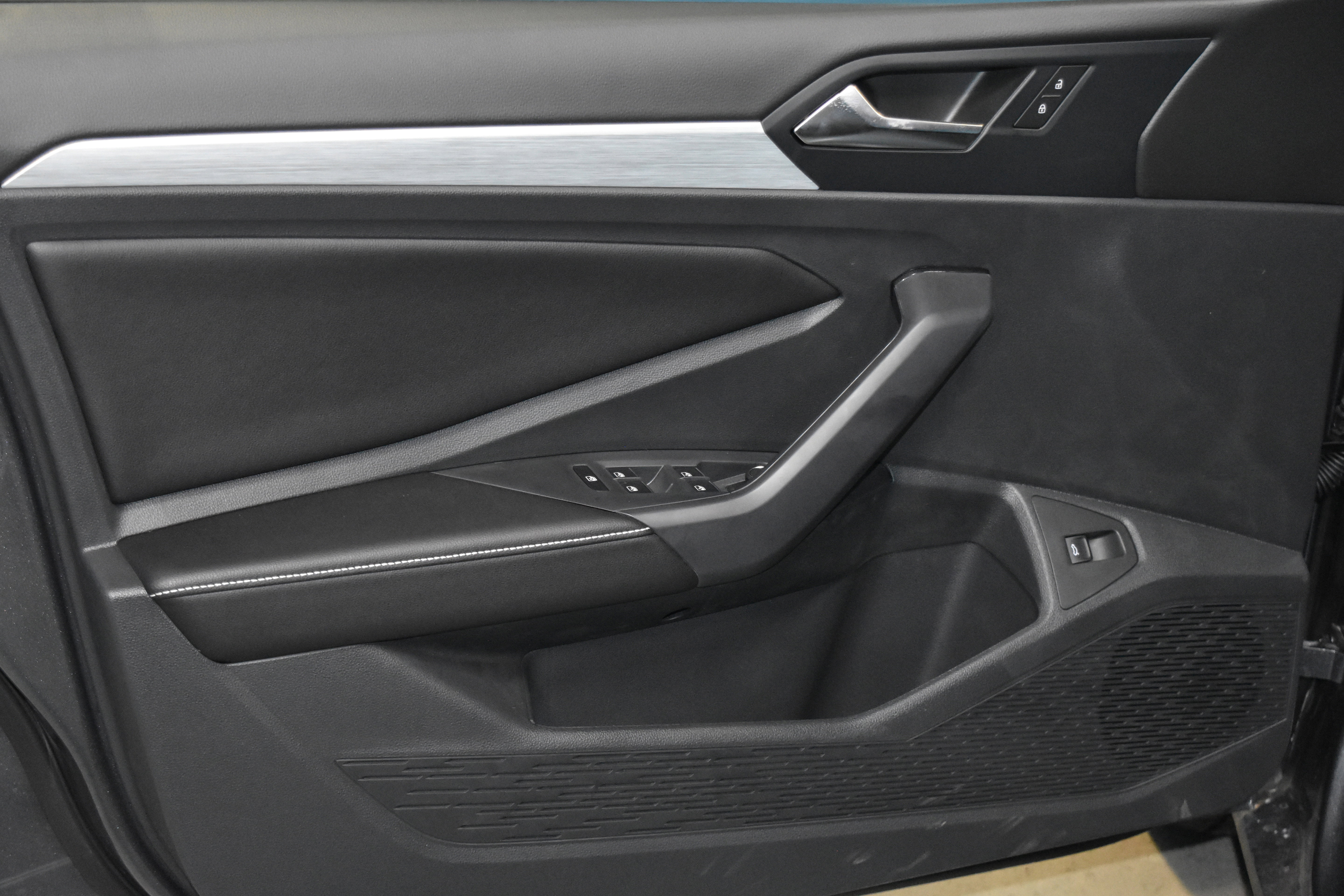 New 2026 Volkswagen Jetta S image 3