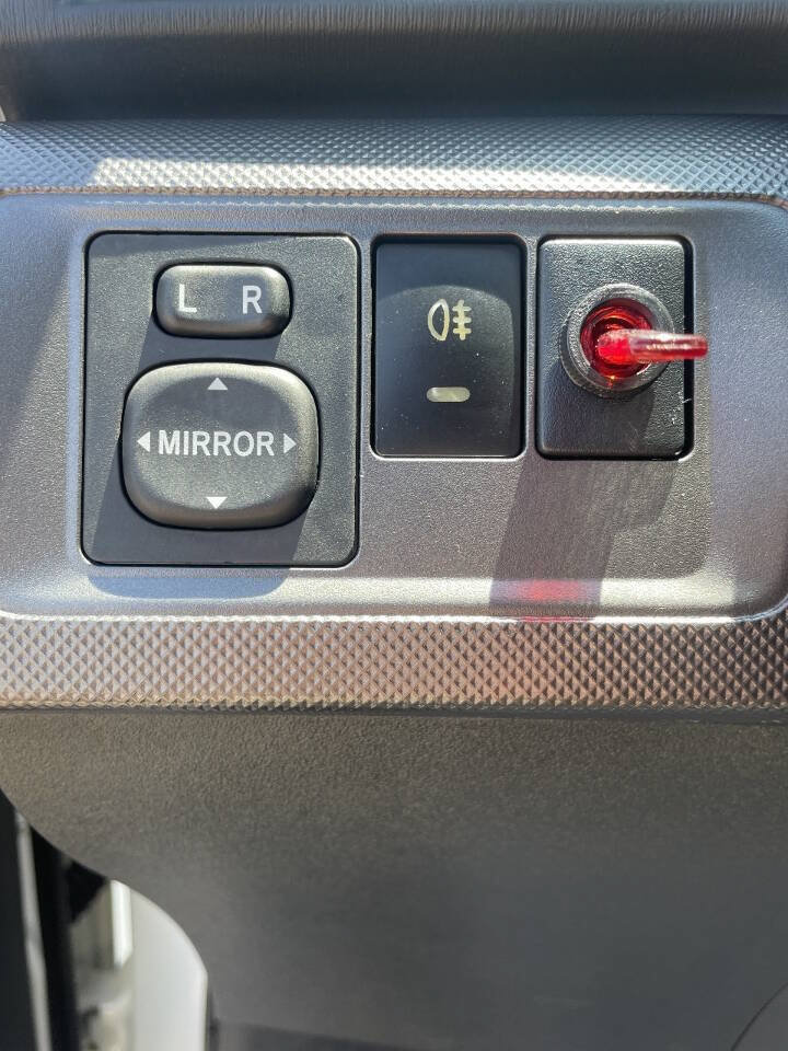 Used 2015 Scion tC FWD image 17