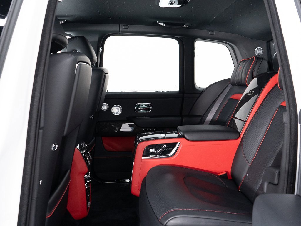 Certified 2024 Rolls-Royce Cullinan Black Badge w/ Dark Exterior Package image 23