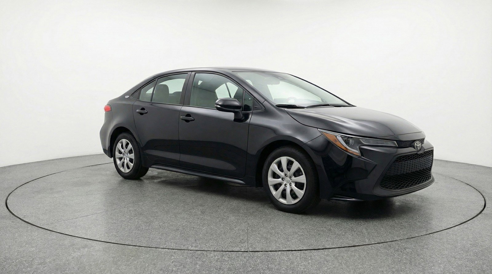 Used 2025 Toyota Corolla LE FWD image 1