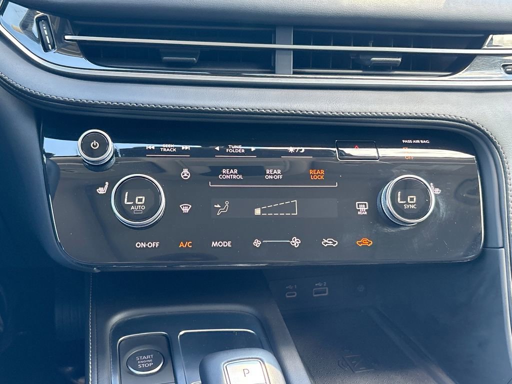 Used 2025 INFINITI QX60 Luxe AWD/4WD image 17