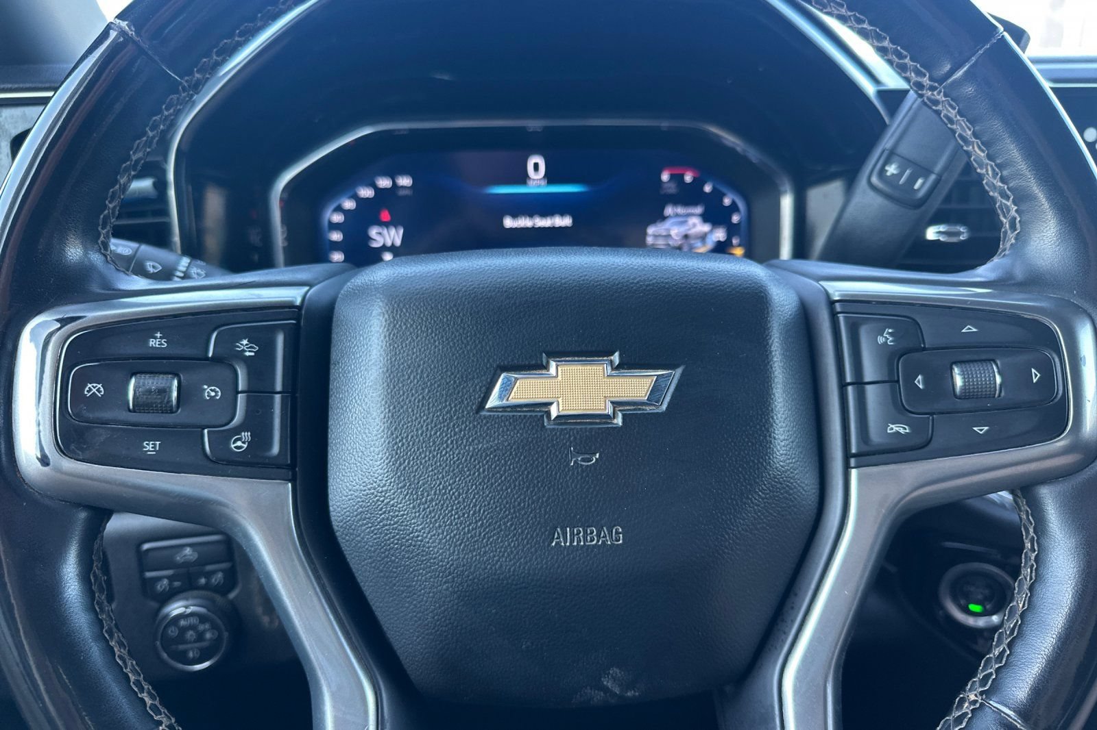 Used 2024 Chevrolet Silverado 2500 LT AWD/4WD image 34