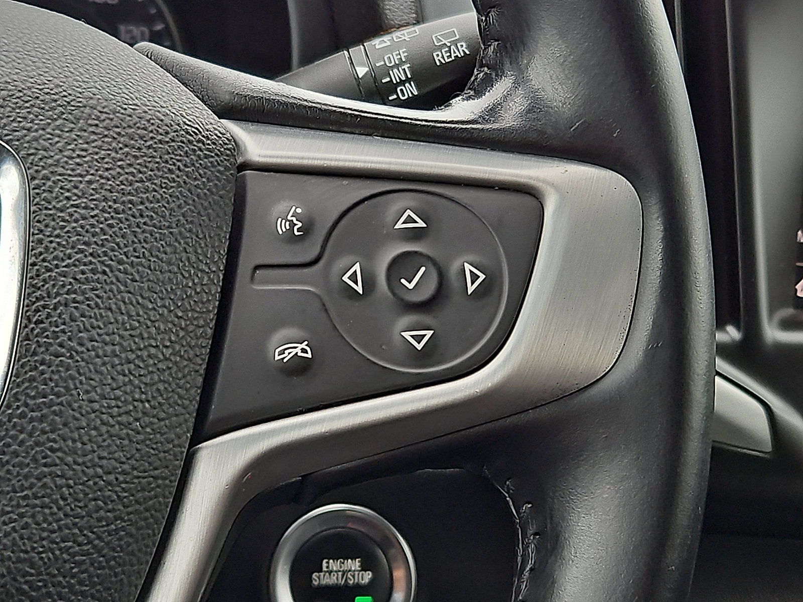 Used 2021 GMC Terrain SLE w/ Driver Convenience Package FWD image 21