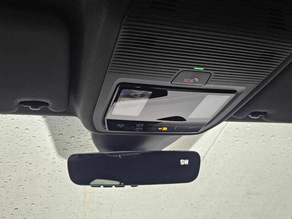 Used 2023 Volkswagen ID.4 Pro RWD image 25