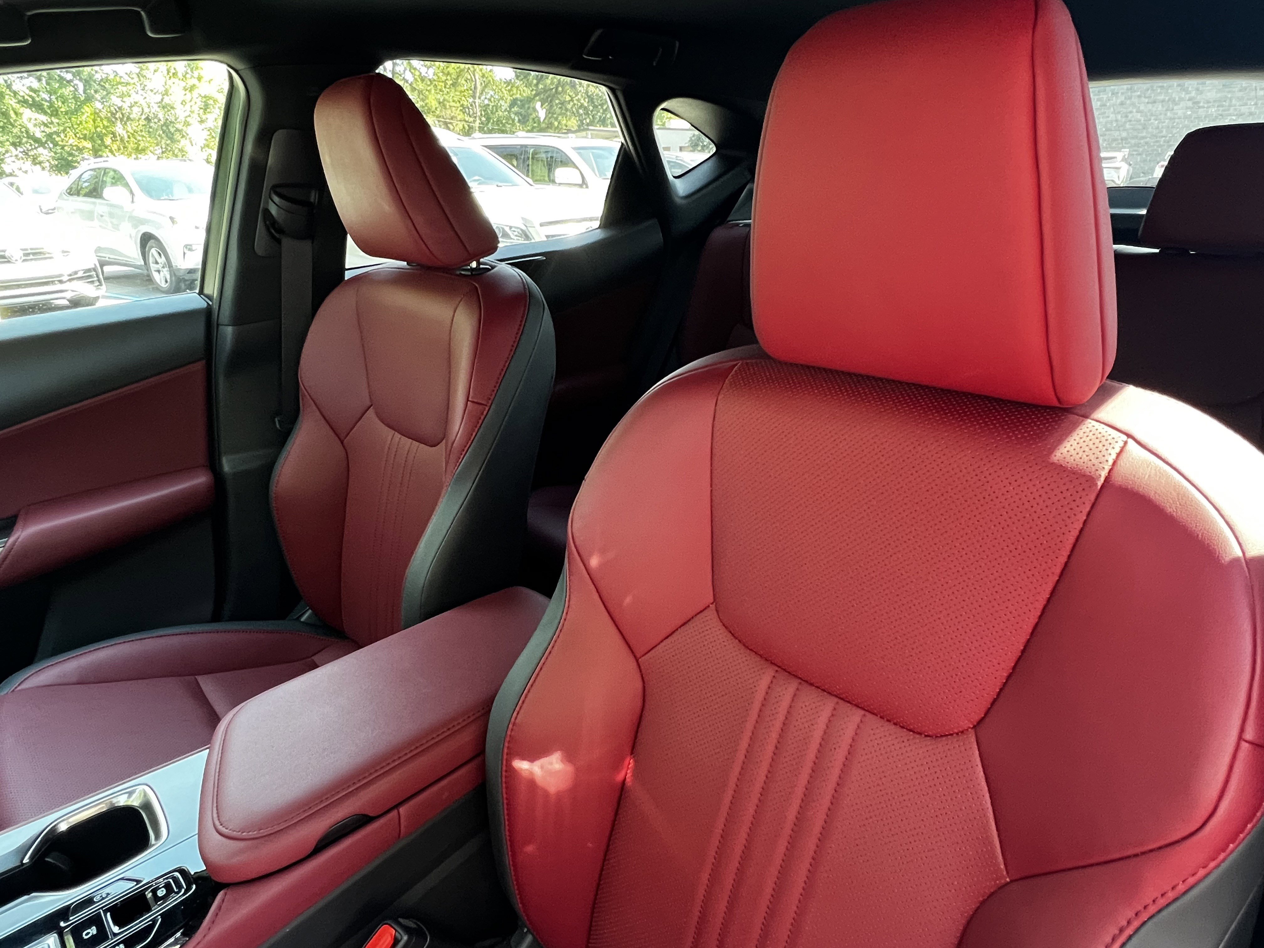 Certified 2025 Lexus NX 250 FWD image 17