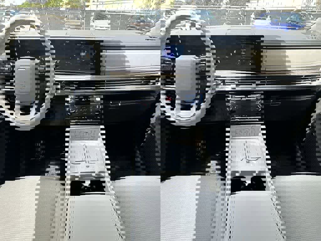 Used 2024 Hyundai Santa Fe Limited image 24