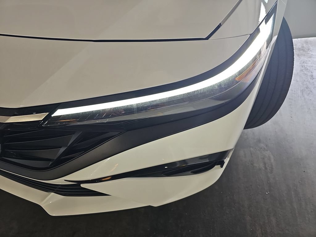 New 2026 Hyundai Elantra SEL Sport Premium FWD image 33