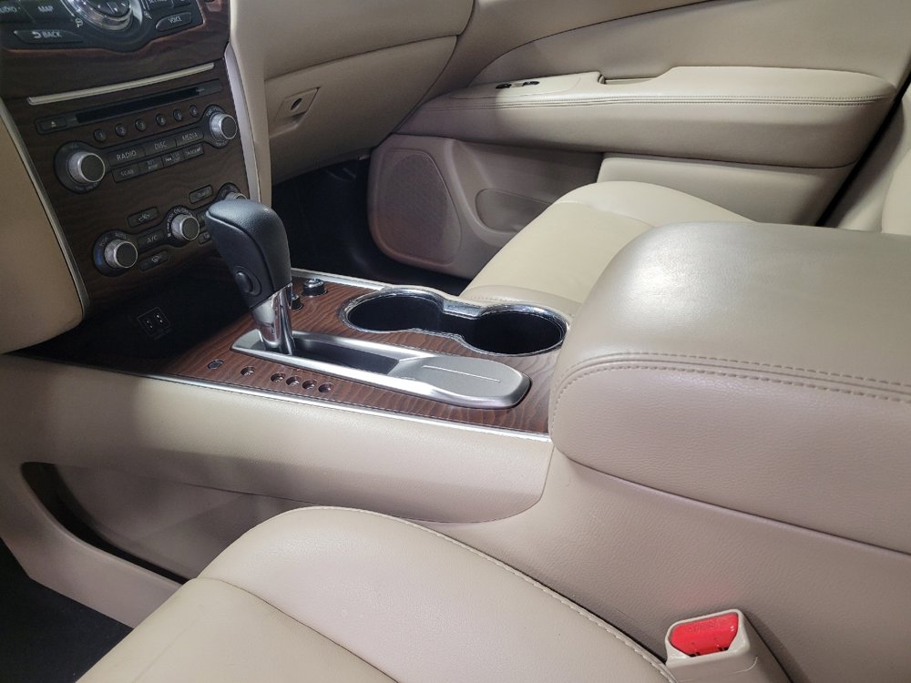 Used 2018 Nissan Pathfinder Platinum image 26