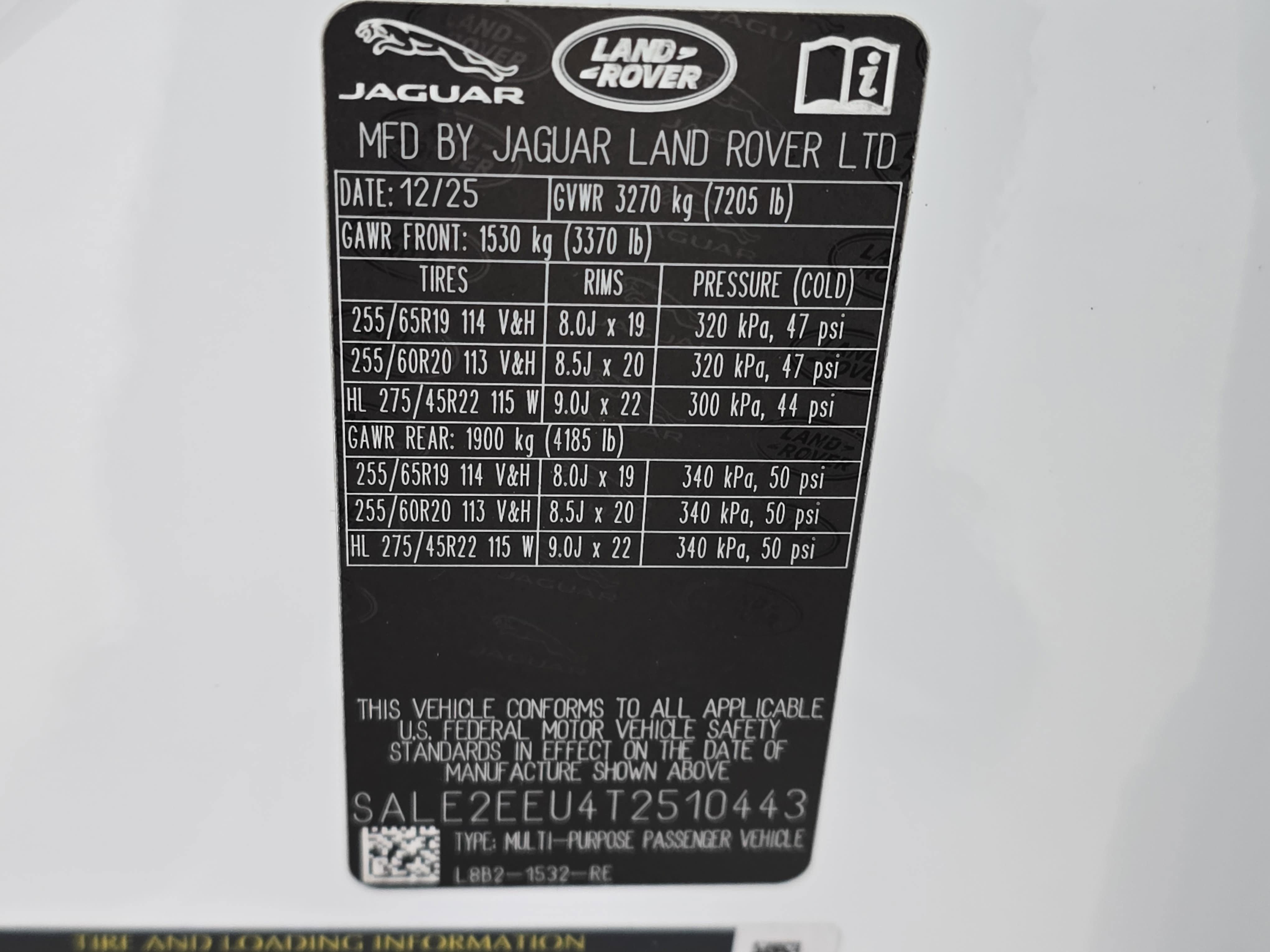 New 2026 Land Rover Defender 110 X-Dynamic SE AWD/4WD image 35