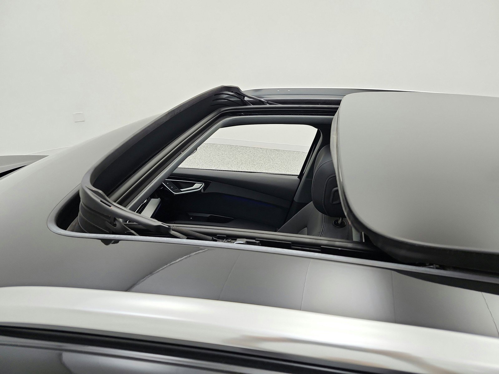 Used 2023 Audi Q4 e-tron Prestige w/ 20" Wheel Package image 11