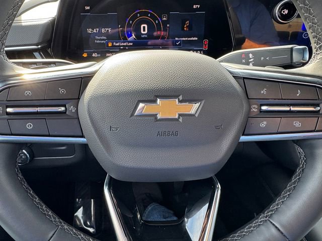 Used 2025 Chevrolet Suburban High Country image 24