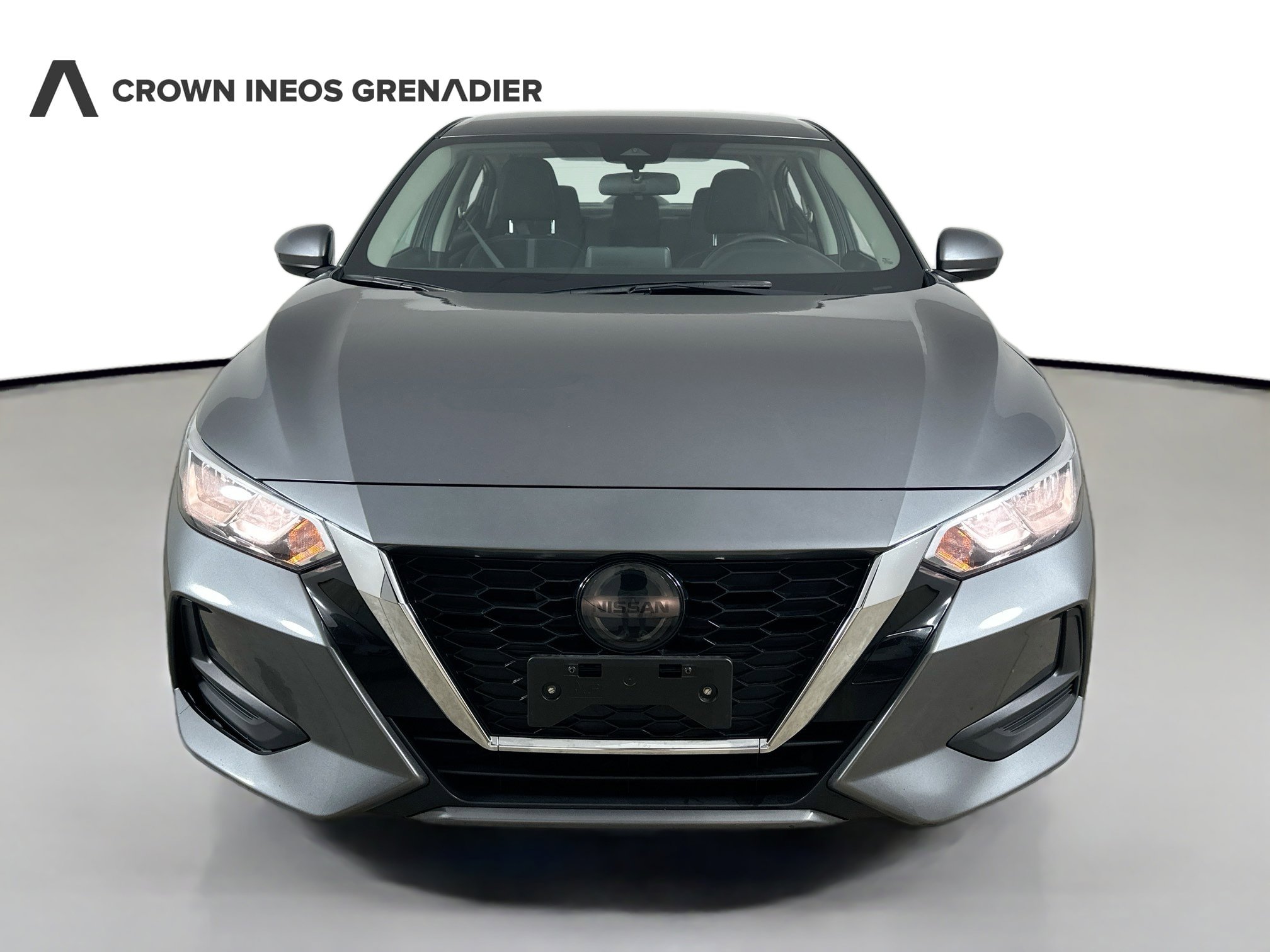 Used 2022 Nissan Sentra SV FWD image 2