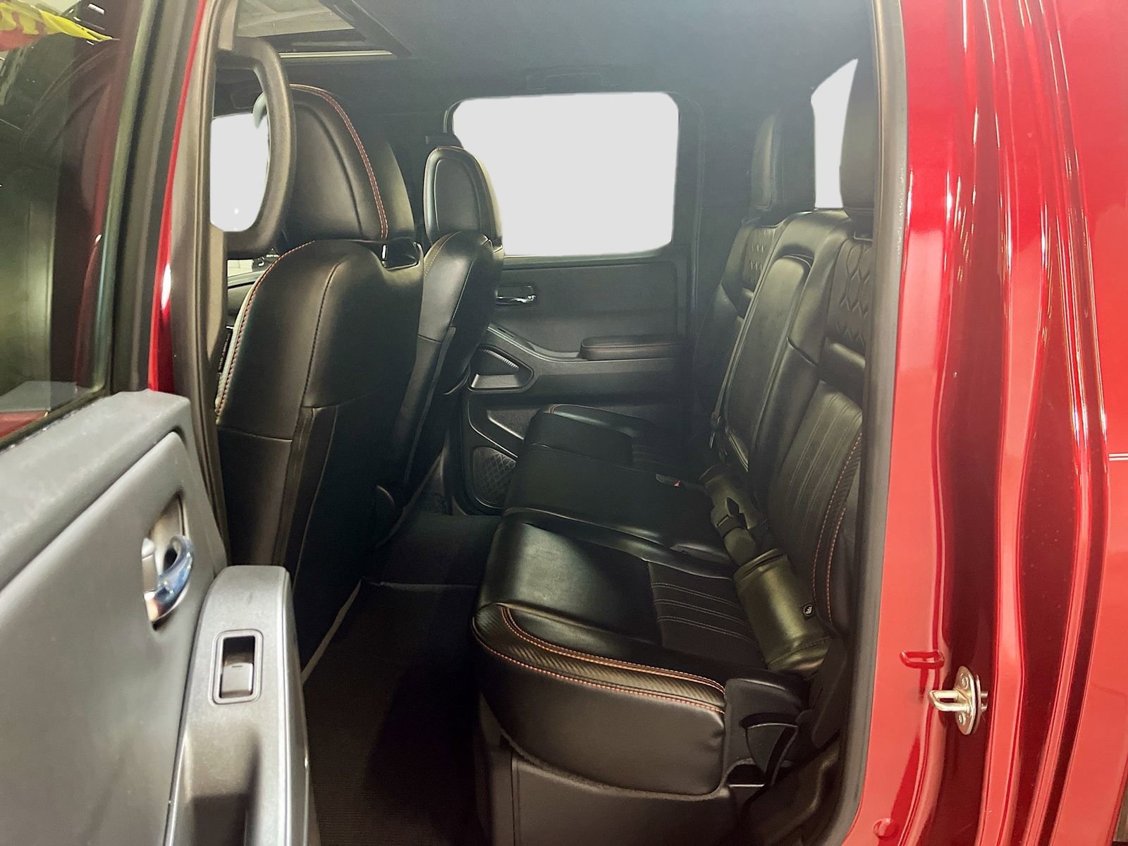 Used 2023 Nissan Frontier PRO-4X w/ Pro-4X Premium Package image 26