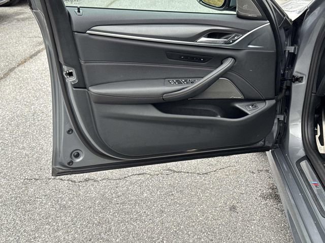 Used 2023 BMW 530i xDrive w/ Executive Package image 14