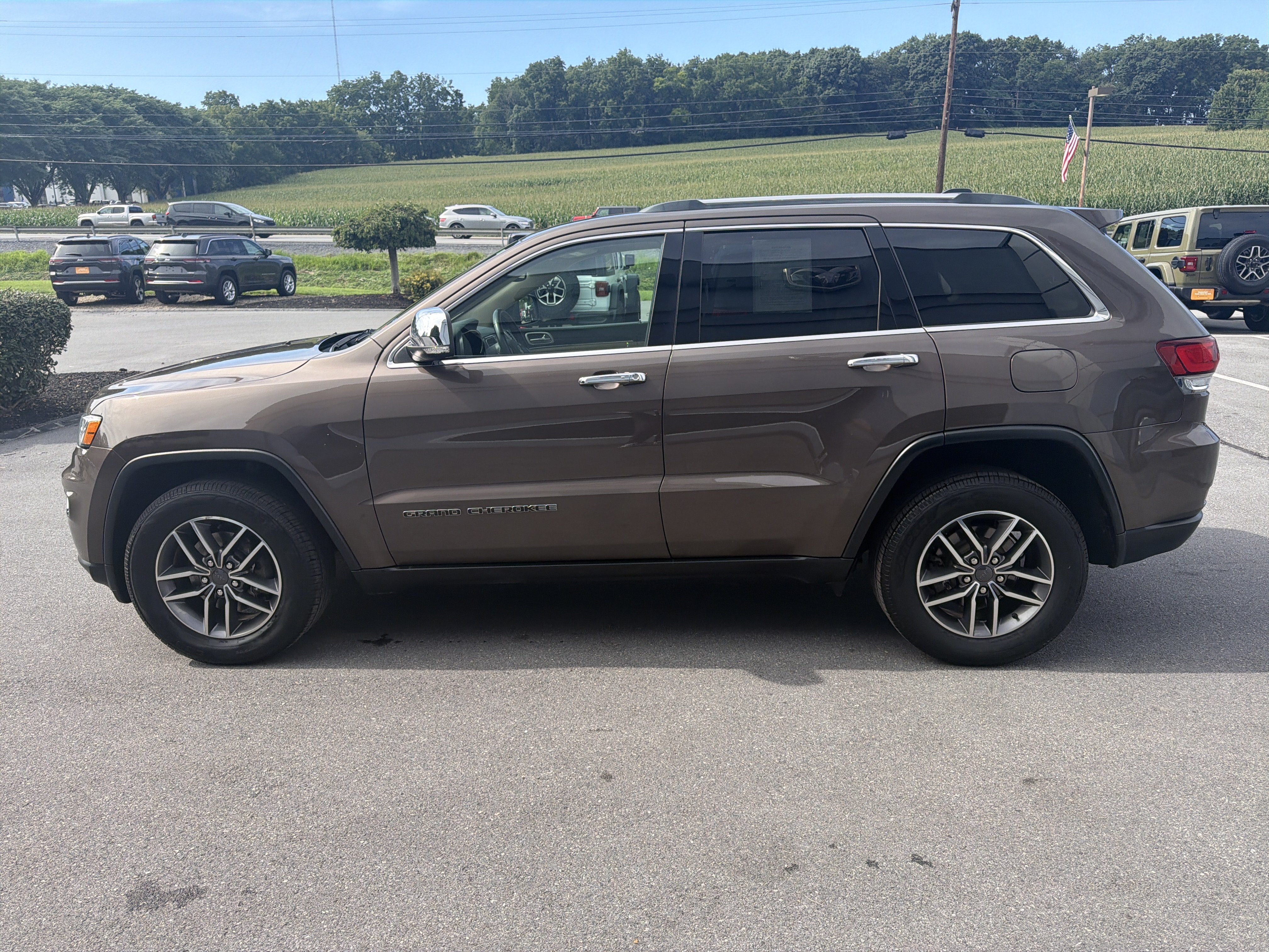 Used 2020 Jeep Grand Cherokee Limited w/ Trailer Tow Group IV AWD/4WD image 7