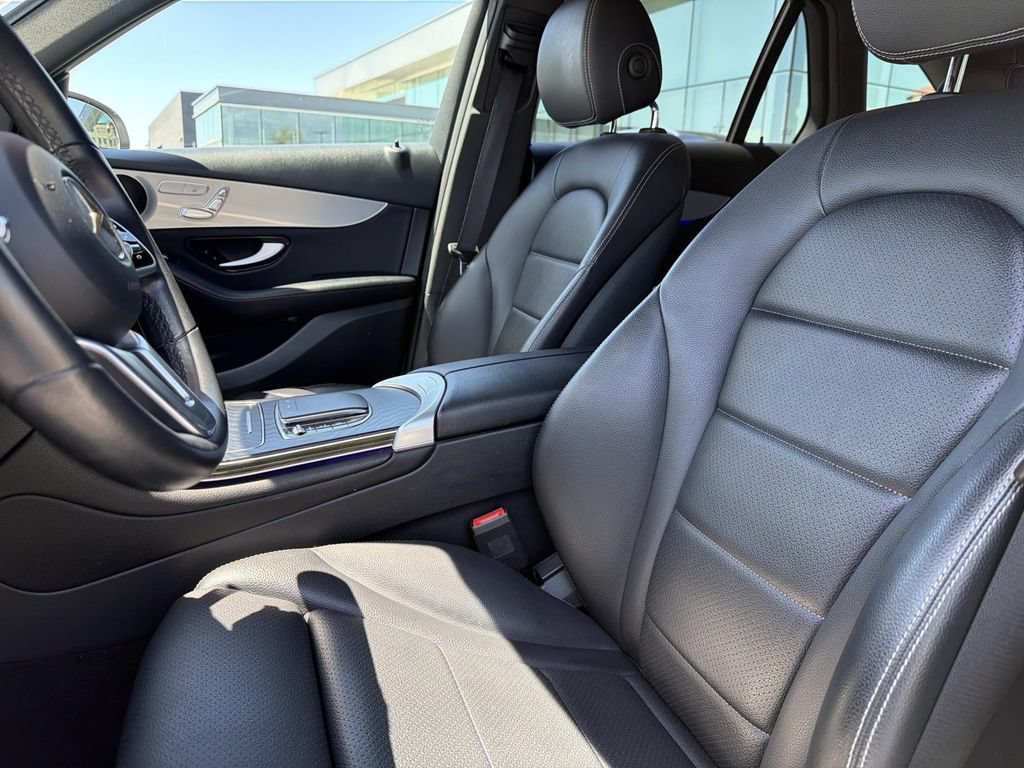 Used 2022 Mercedes-Benz GLC 300 image 14