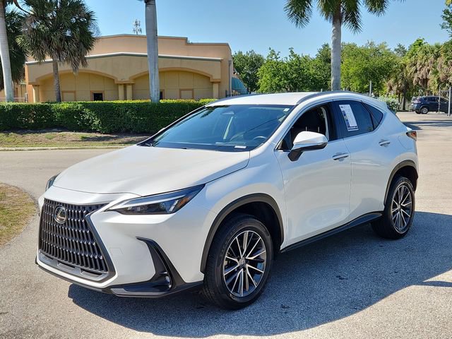 Used 2024 Lexus NX 250 FWD w/ Towing Package (2000 Lbs) image 2