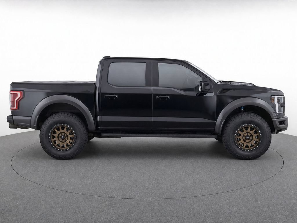 Used 2018 Ford F150 Raptor w/ Equipment Group 802A Luxury AWD/4WD image 11