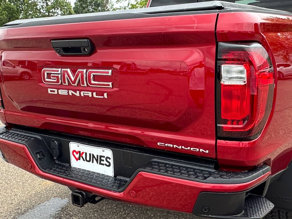 Used 2025 GMC Canyon Denali AWD/4WD image 37