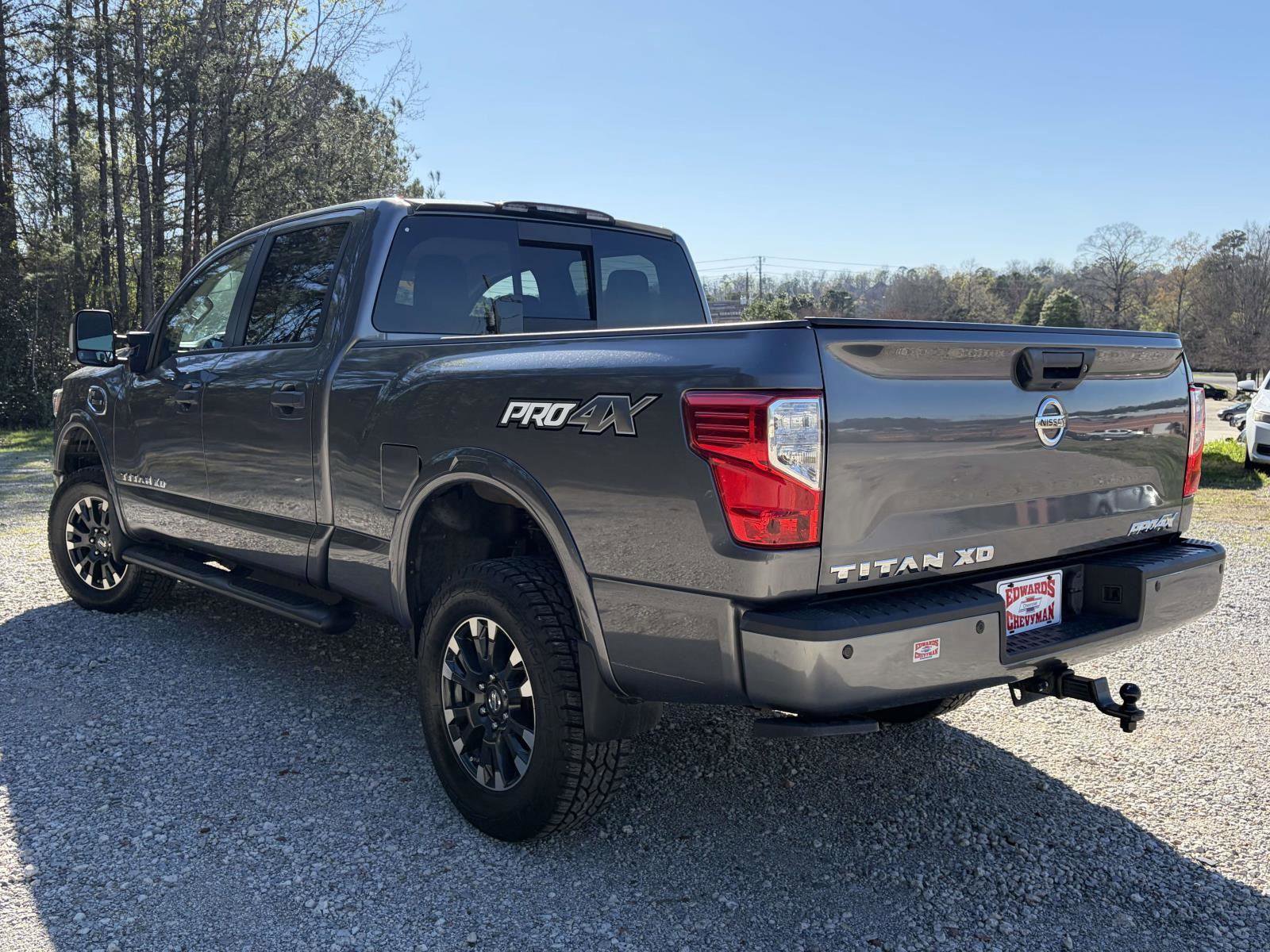 Used 2019 Nissan Titan PRO-4X w/ Pro-4x Convenience Package image 22