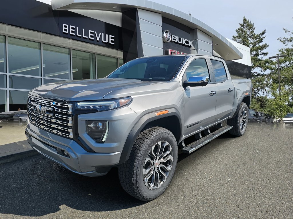 New 2026 GMC Canyon Denali w/ LPO, Black Badging Package AWD/4WD image 3