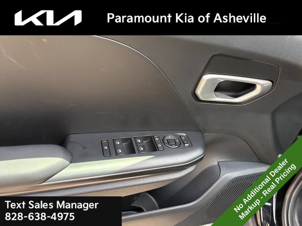 New 2026 Kia K4 FWD image 22