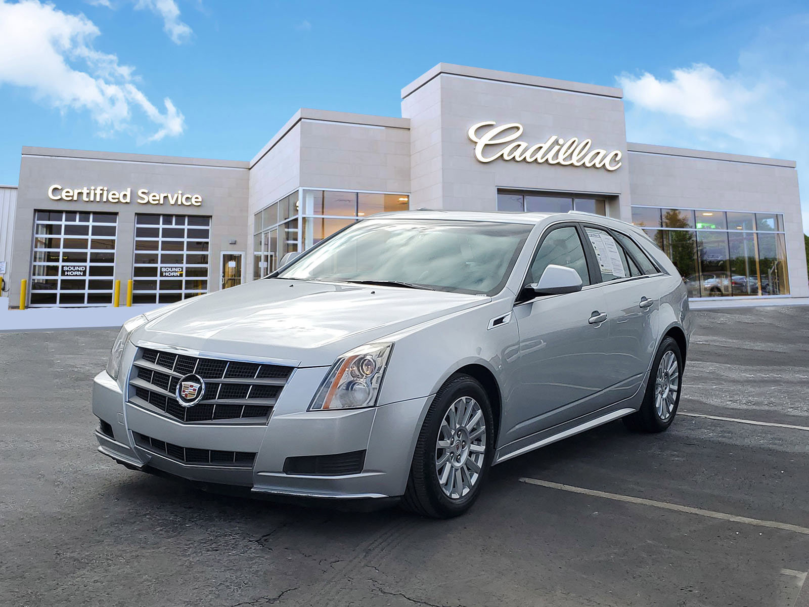 Used 2011 Cadillac CTS Wagon image 1