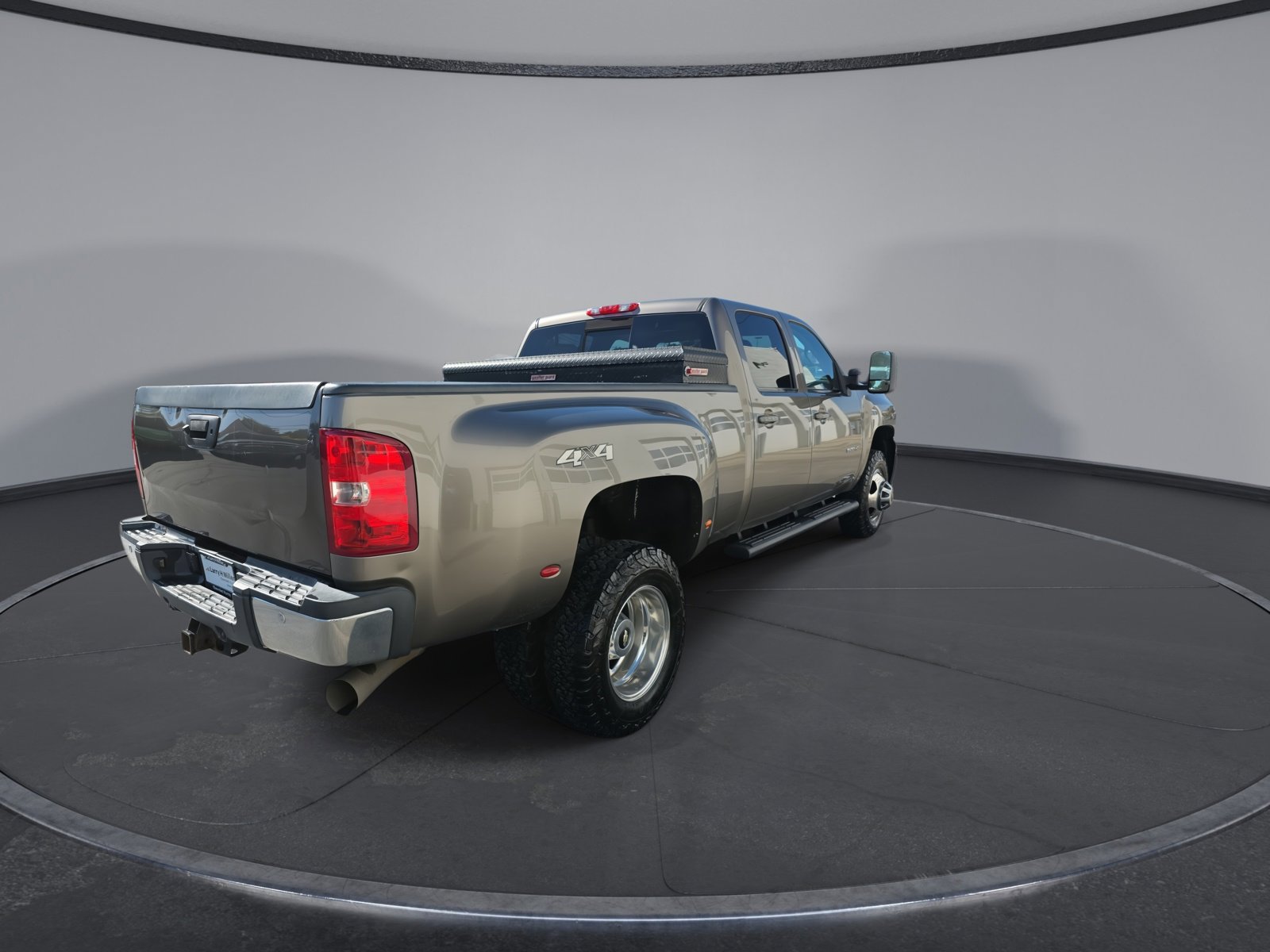 Used 2013 Chevrolet Silverado 3500 LTZ w/ LTZ Plus Package AWD/4WD image 8