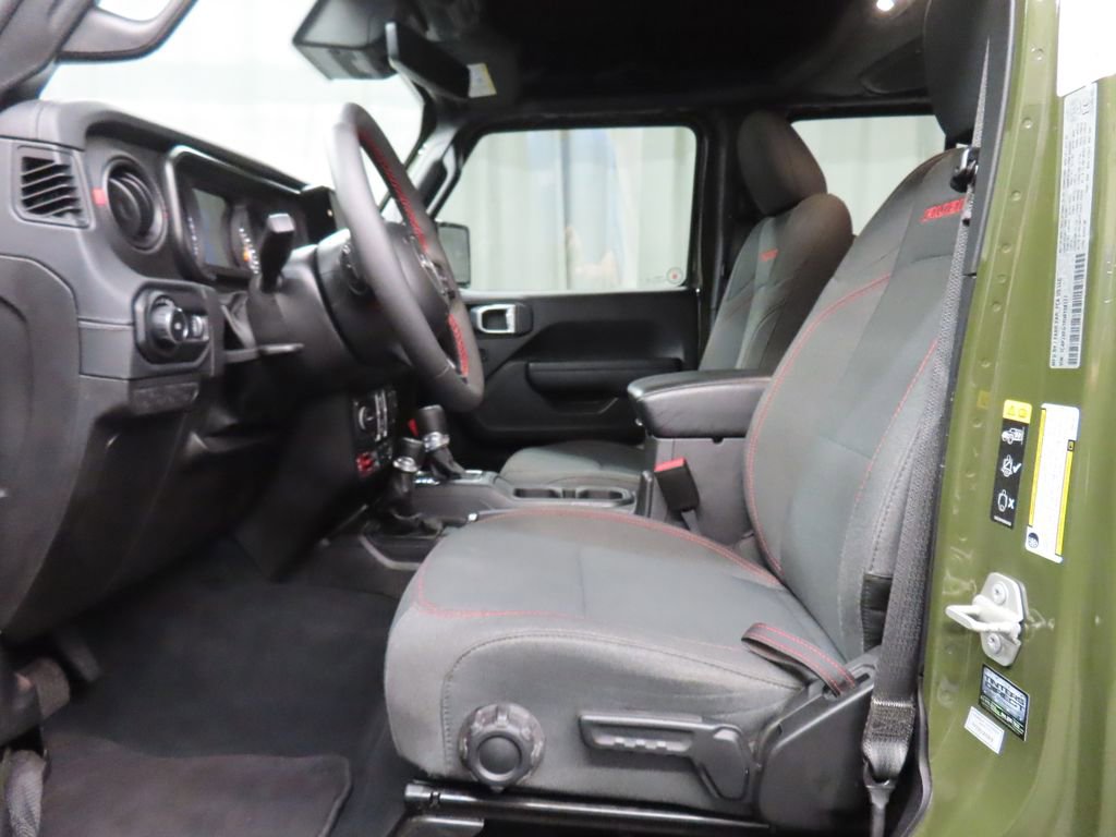 Used 2024 Jeep Wrangler Unlimited Rubicon w/ Technology Group AWD/4WD image 9