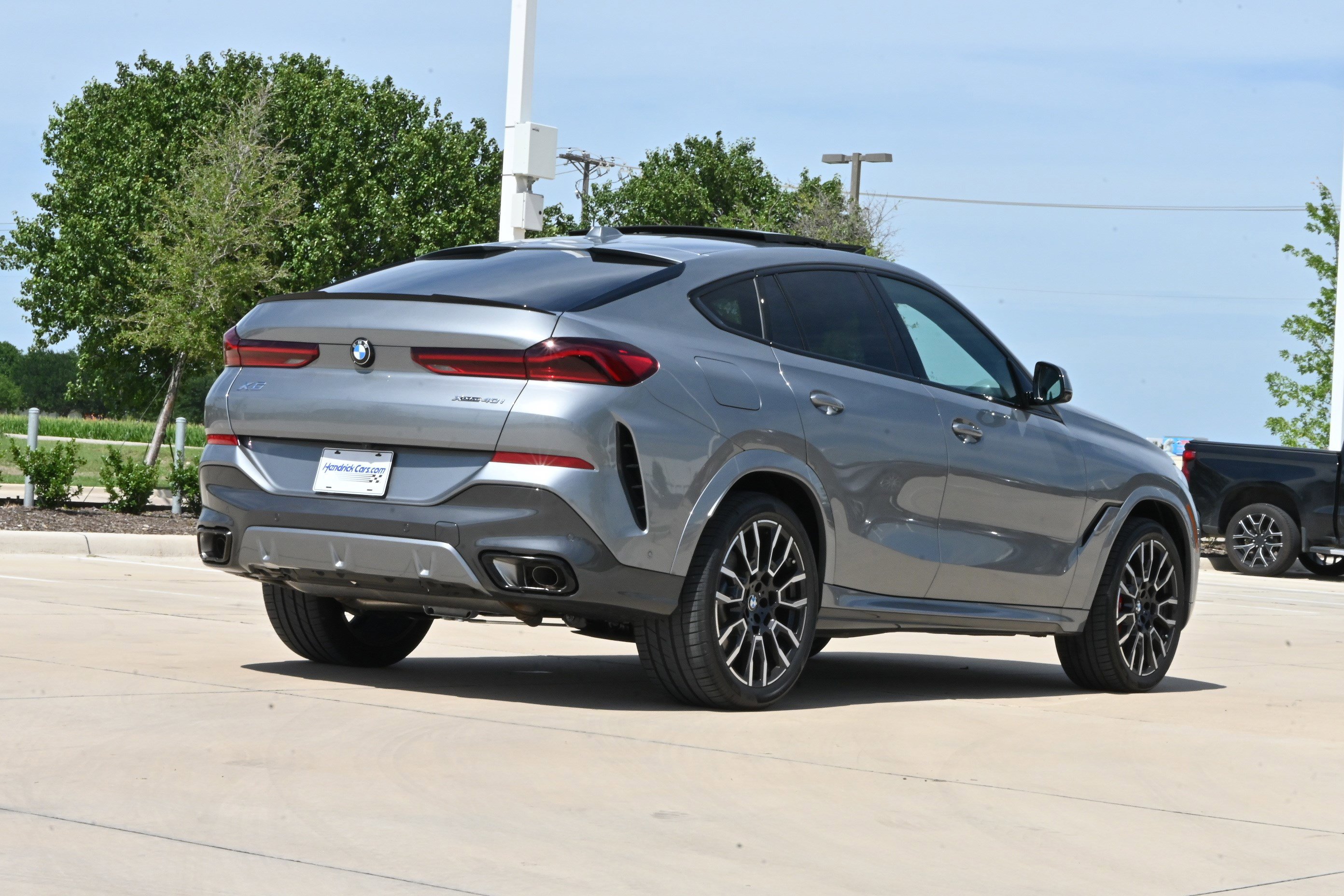 Used 2027 BMW X6 xDrive40i AWD/4WD image 9