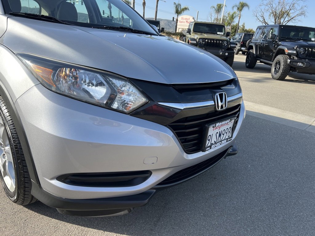 Used 2017 Honda HR-V LX image 10