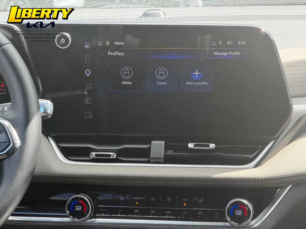 Used 2026 Chevrolet Equinox LT w/ Convenience Package II FWD image 14
