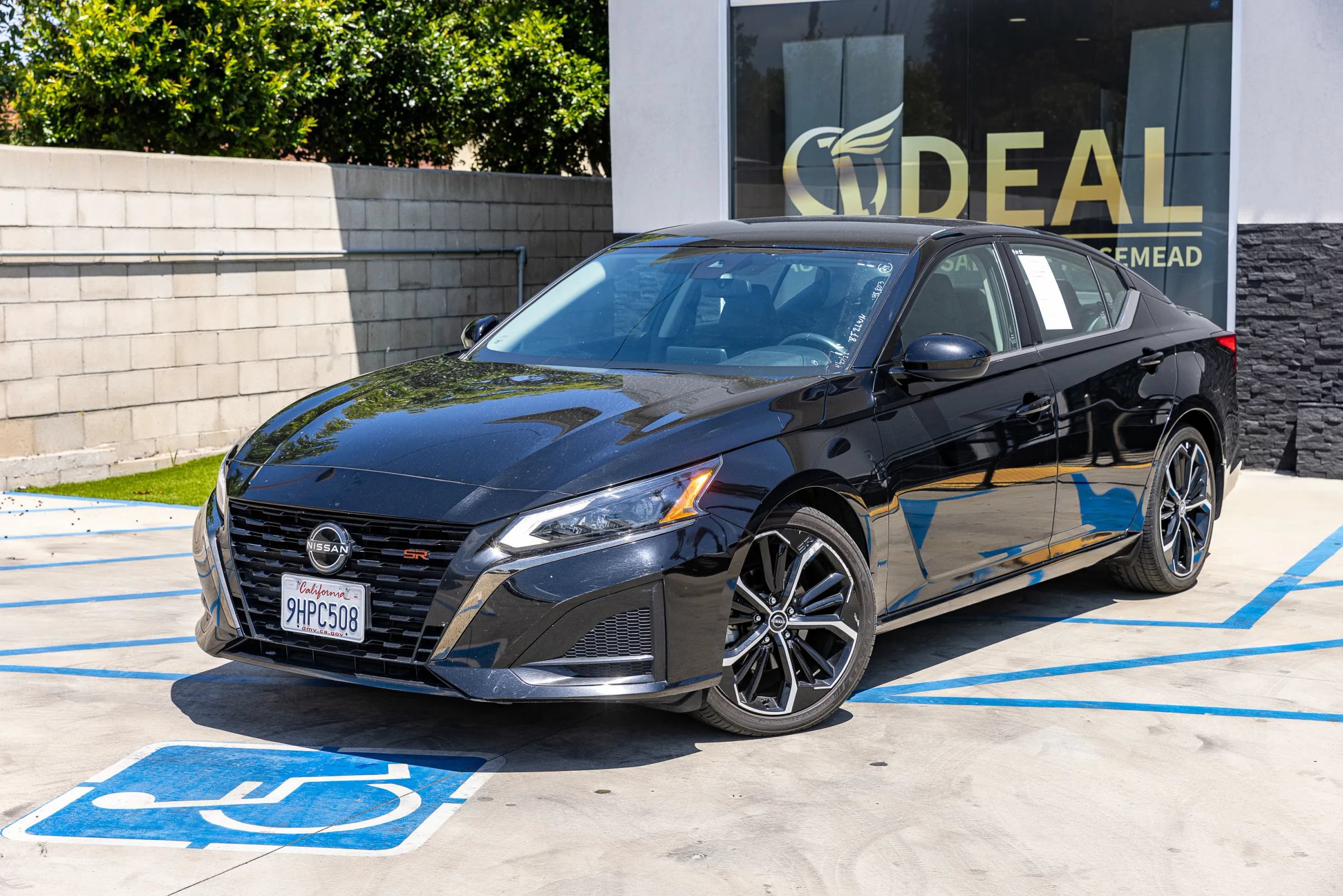 Used 2024 Nissan Altima 2.5 SR FWD image 6