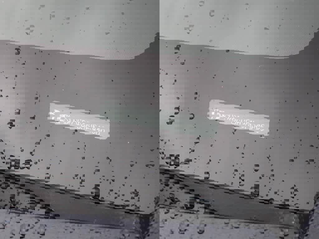 Used 2024 Tesla Model Y 2WD image 30