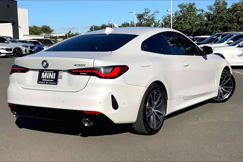 Used 2021 BMW 430i Coupe w/ Convenience Package RWD image 11