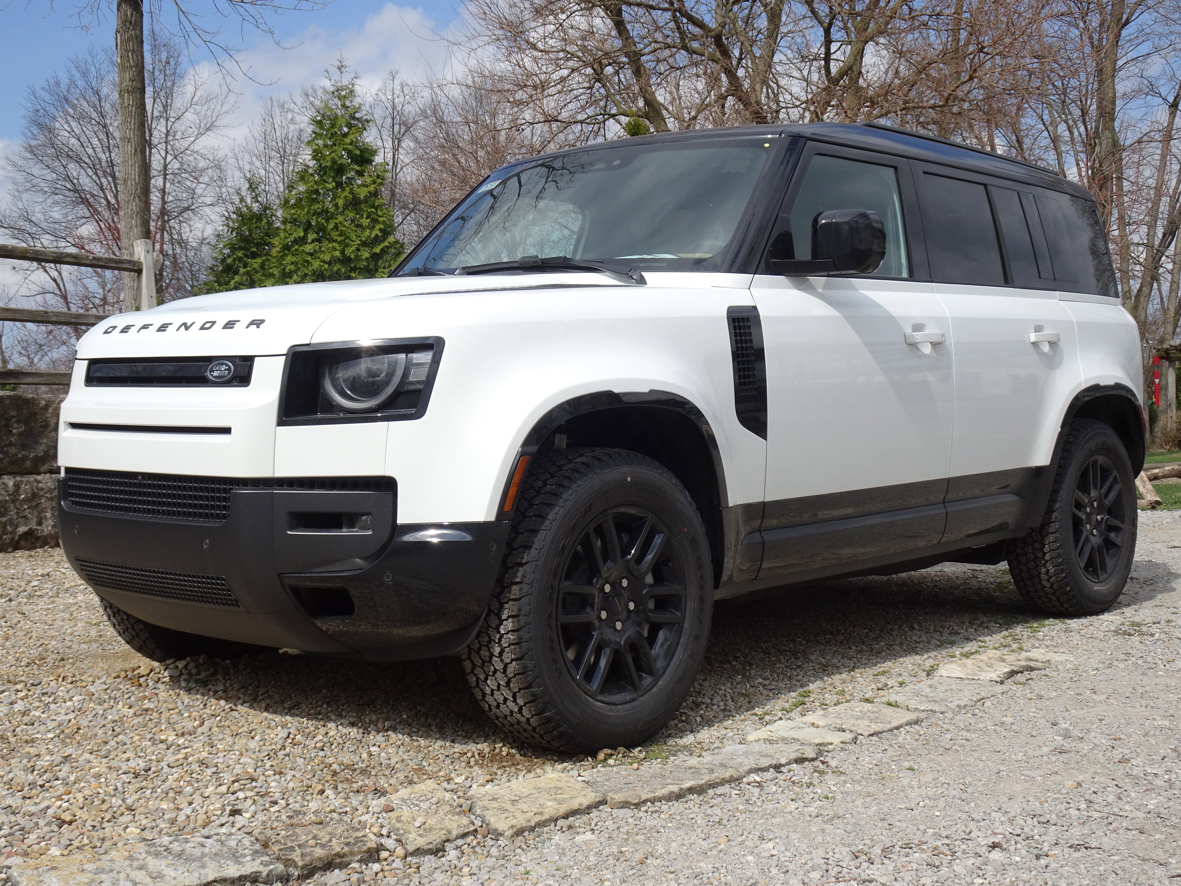 New 2026 Land Rover Defender 110 X-Dynamic SE AWD/4WD image 8