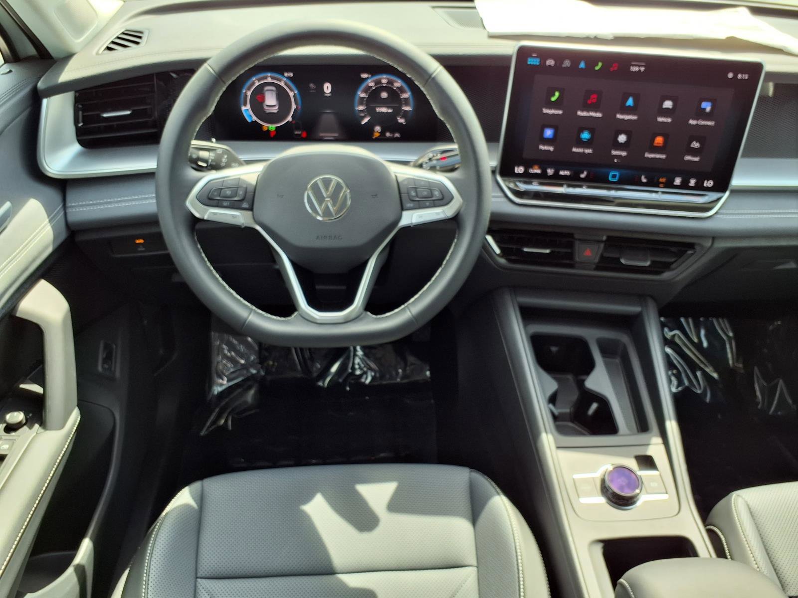 New 2026 Volkswagen Tiguan SE image 14
