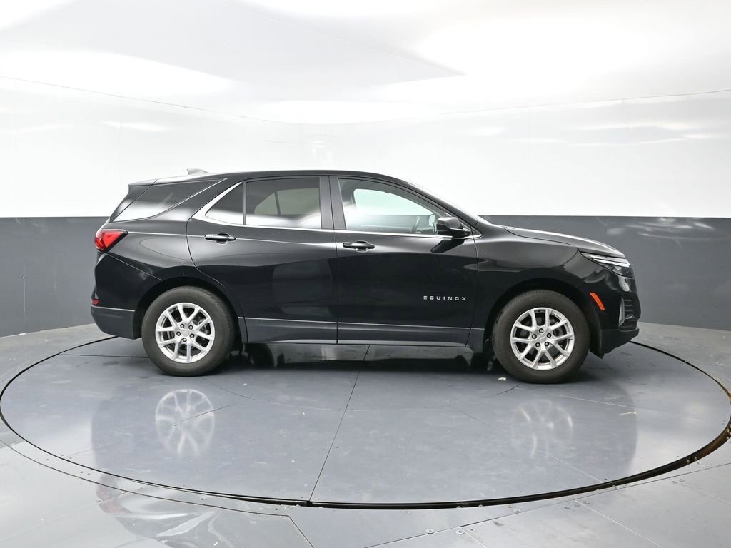 Used 2024 Chevrolet Equinox LT image 3