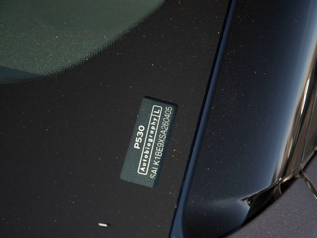 Used 2025 Land Rover Range Rover Long Wheelbase Autobiography image 34