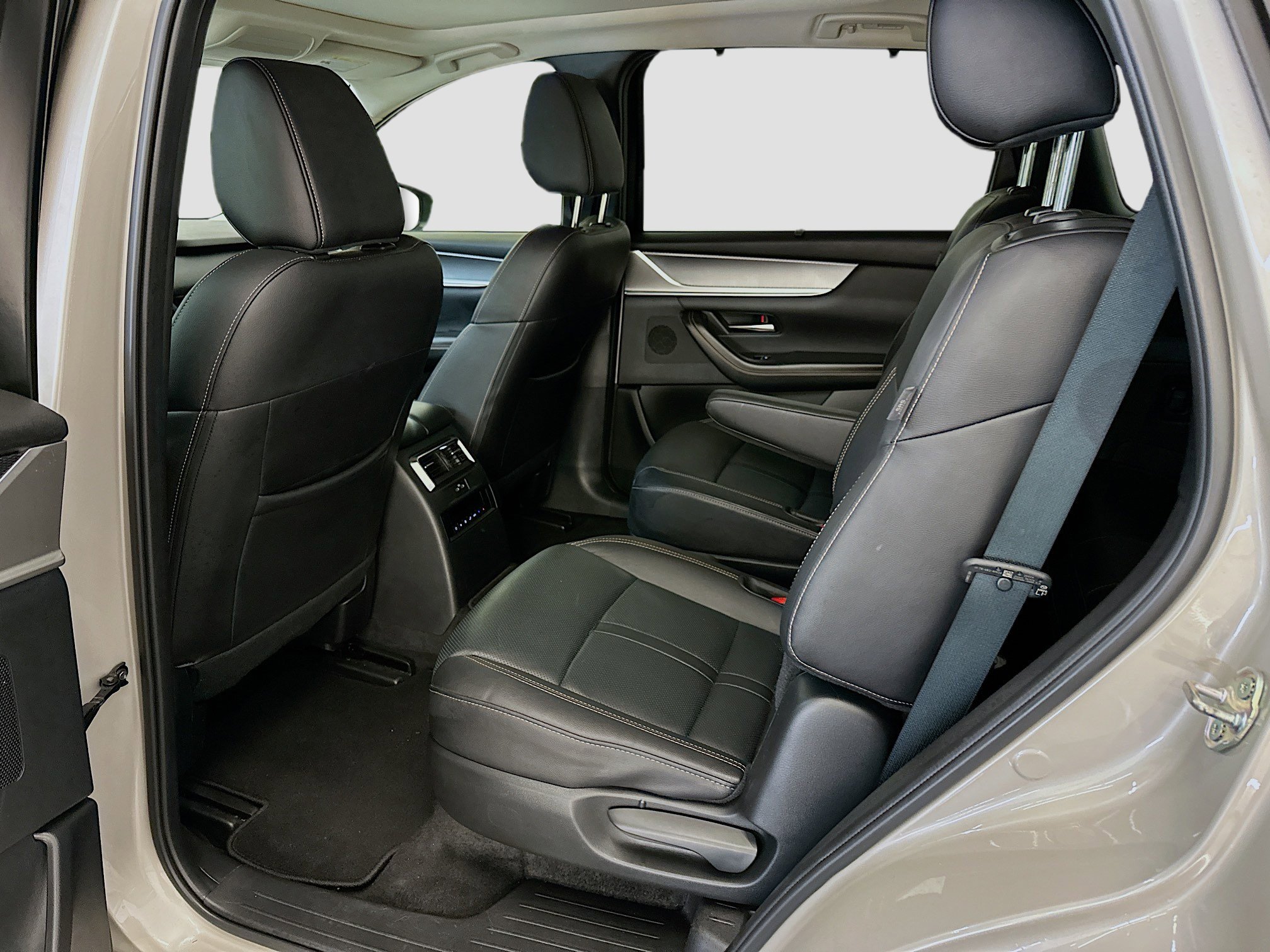 Used 2025 MAZDA CX-90 3.3 Turbo w/ Premium Sport Pkg image 30