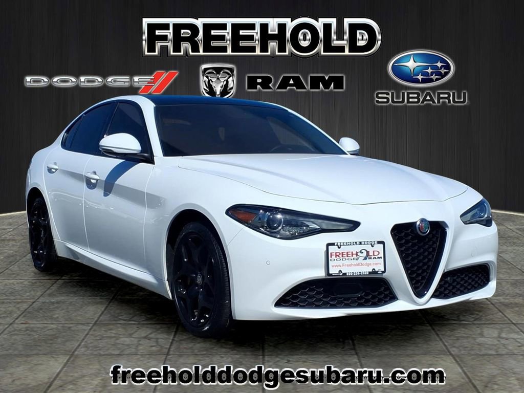 Used 2018 Alfa Romeo Giulia Ti w/ TI Performance Package image 1