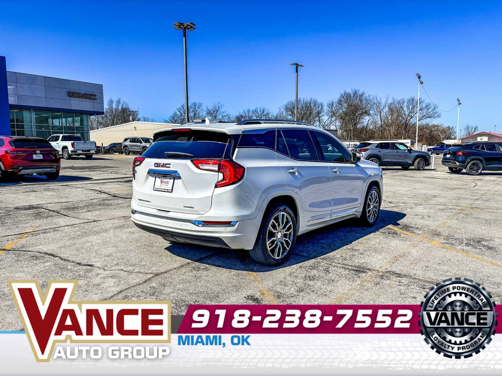 Used 2022 GMC Terrain Denali w/ Denali Premium Package image 7