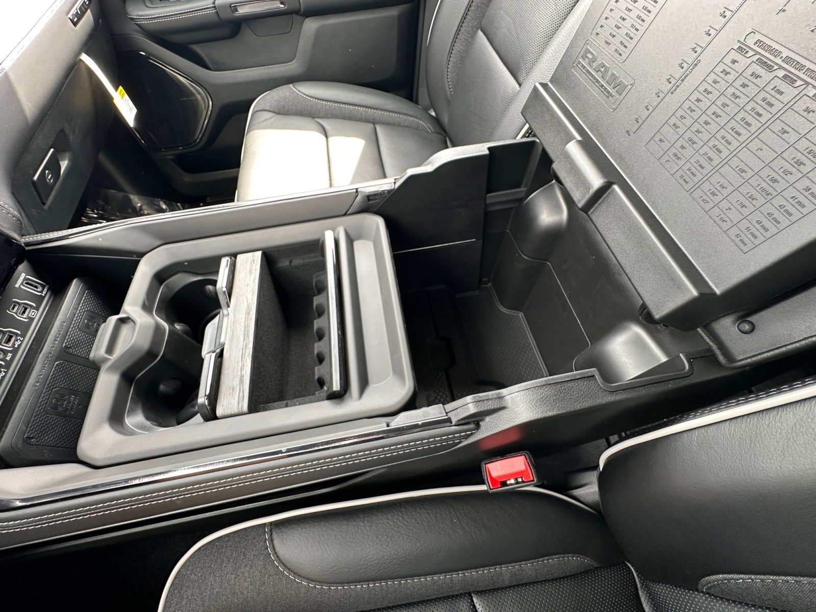 New 2025 RAM 1500 Limited image 39