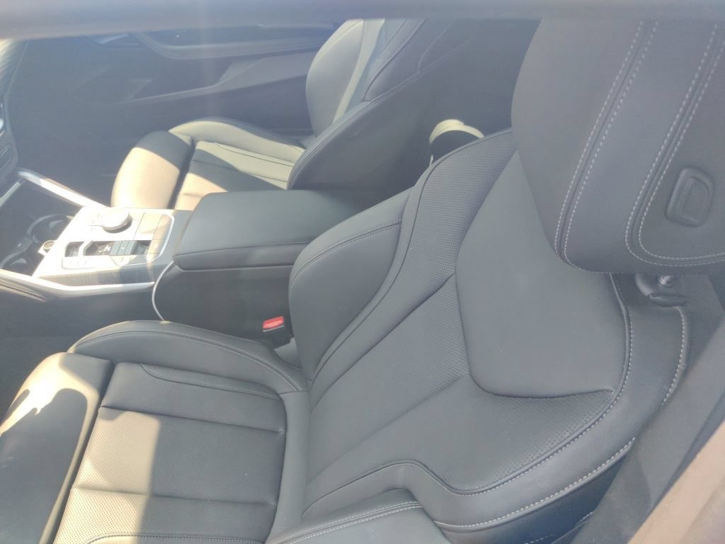 Certified 2025 BMW 230i Coupe w/ M Sport Package RWD image 9