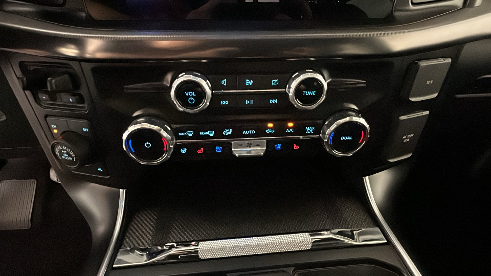 Used 2024 Ford F150 Raptor AWD/4WD image 26