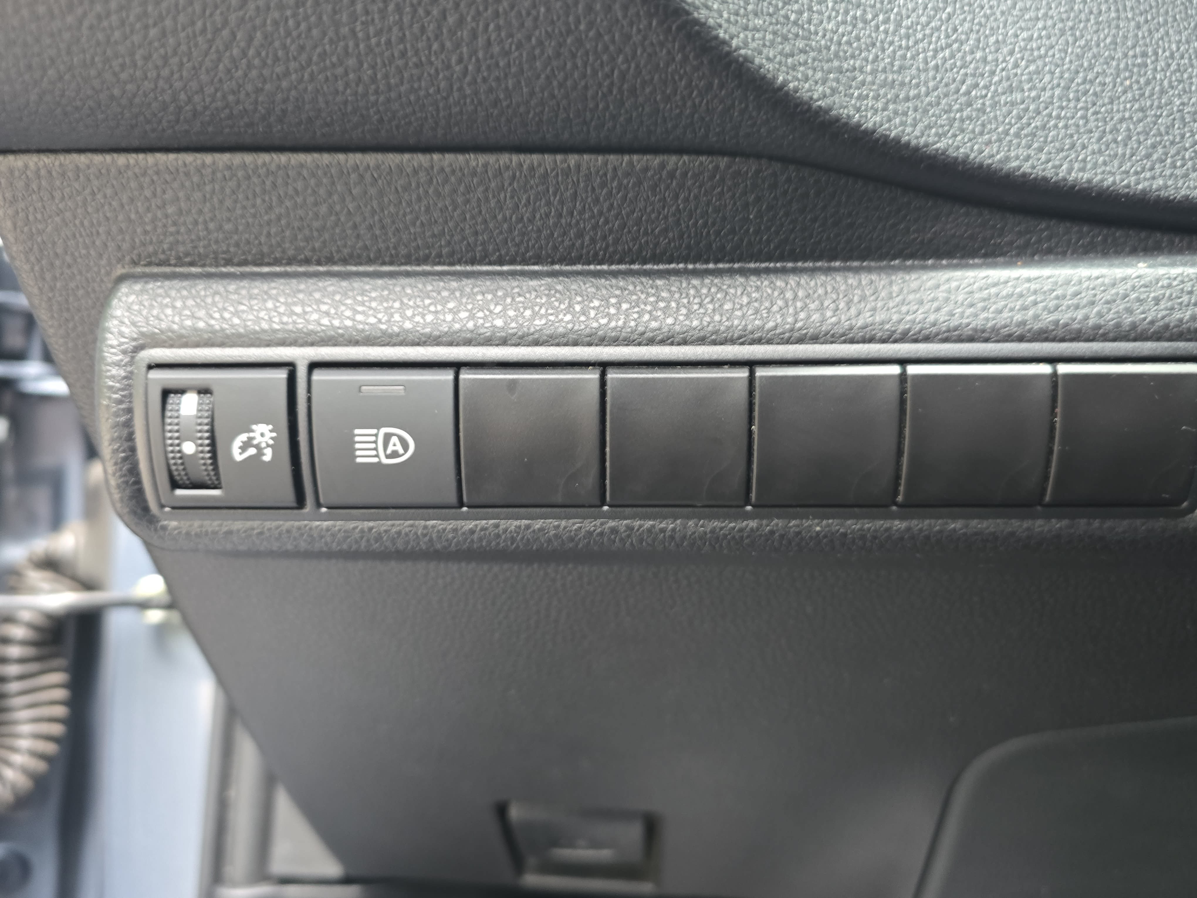 Used 2025 Toyota Corolla LE FWD image 23