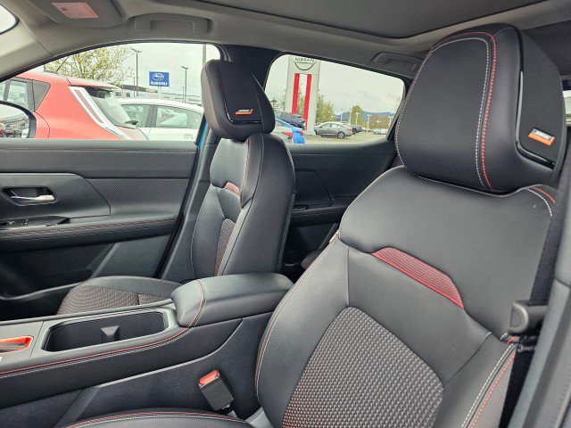 Used 2025 Nissan Kicks SR w/ SR Premium Package image 26