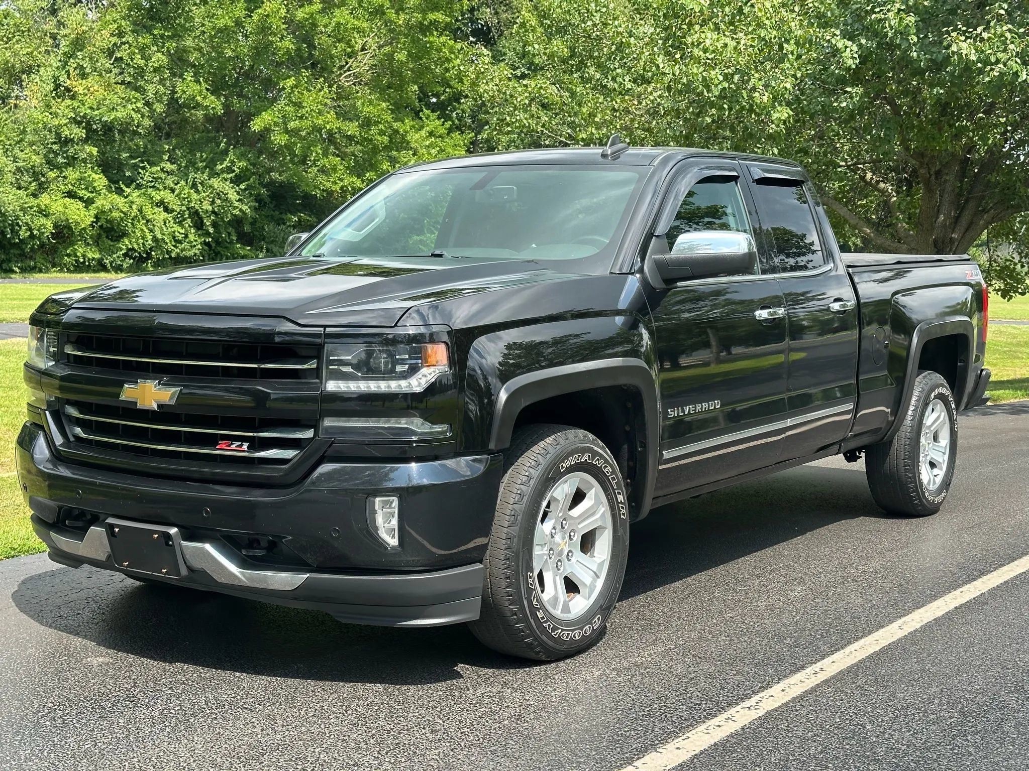 Used 2017 Chevrolet Silverado 1500 LTZ Z71 w/ LTZ Plus Package